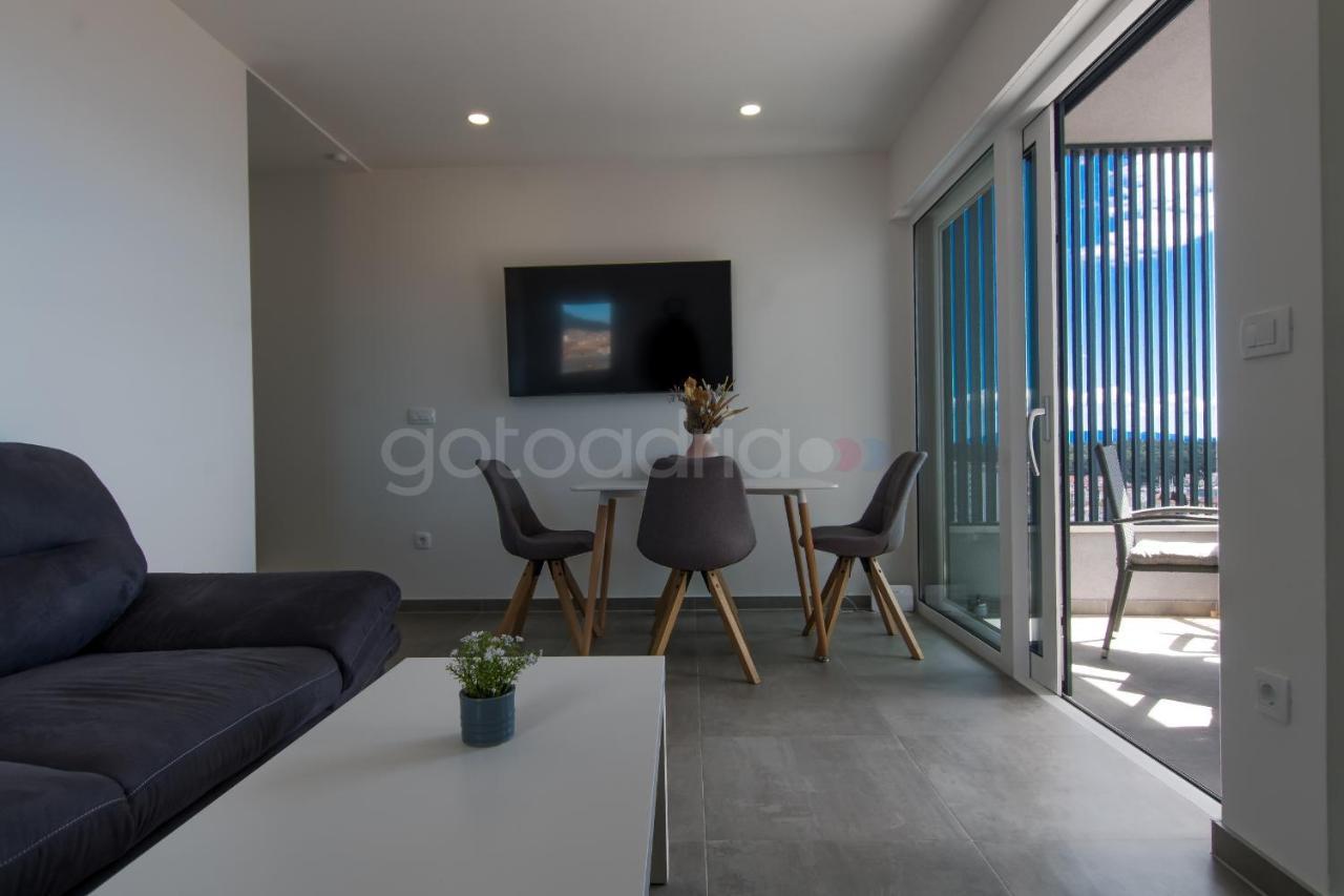 Sea View Apartments Diana Makarska Exterior photo